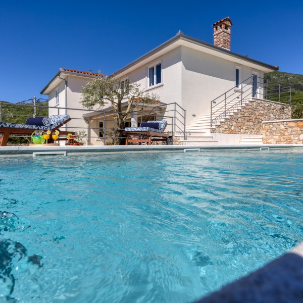 Villa Prisunac, Villa Prisunac Zagore, Brseč