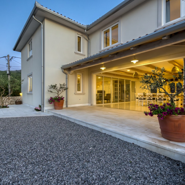 Villa Prisunac, Villa Prisunac Zagore, Brseč